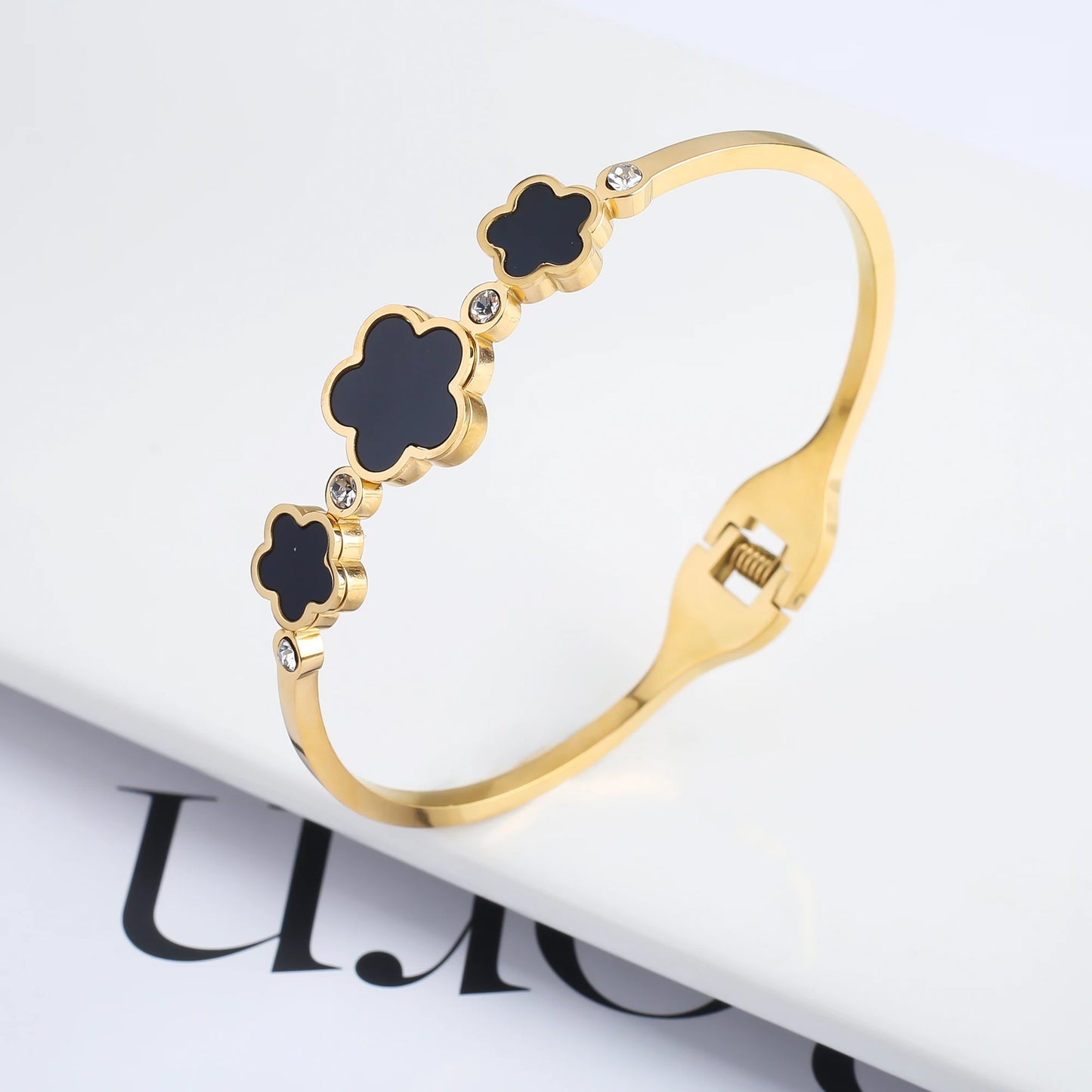 High Quality Hot Selling Plum Blossom Plant Five Leaf Flower Adjustable Bracelet Accessories For Women's Luxury Jewelry Clover