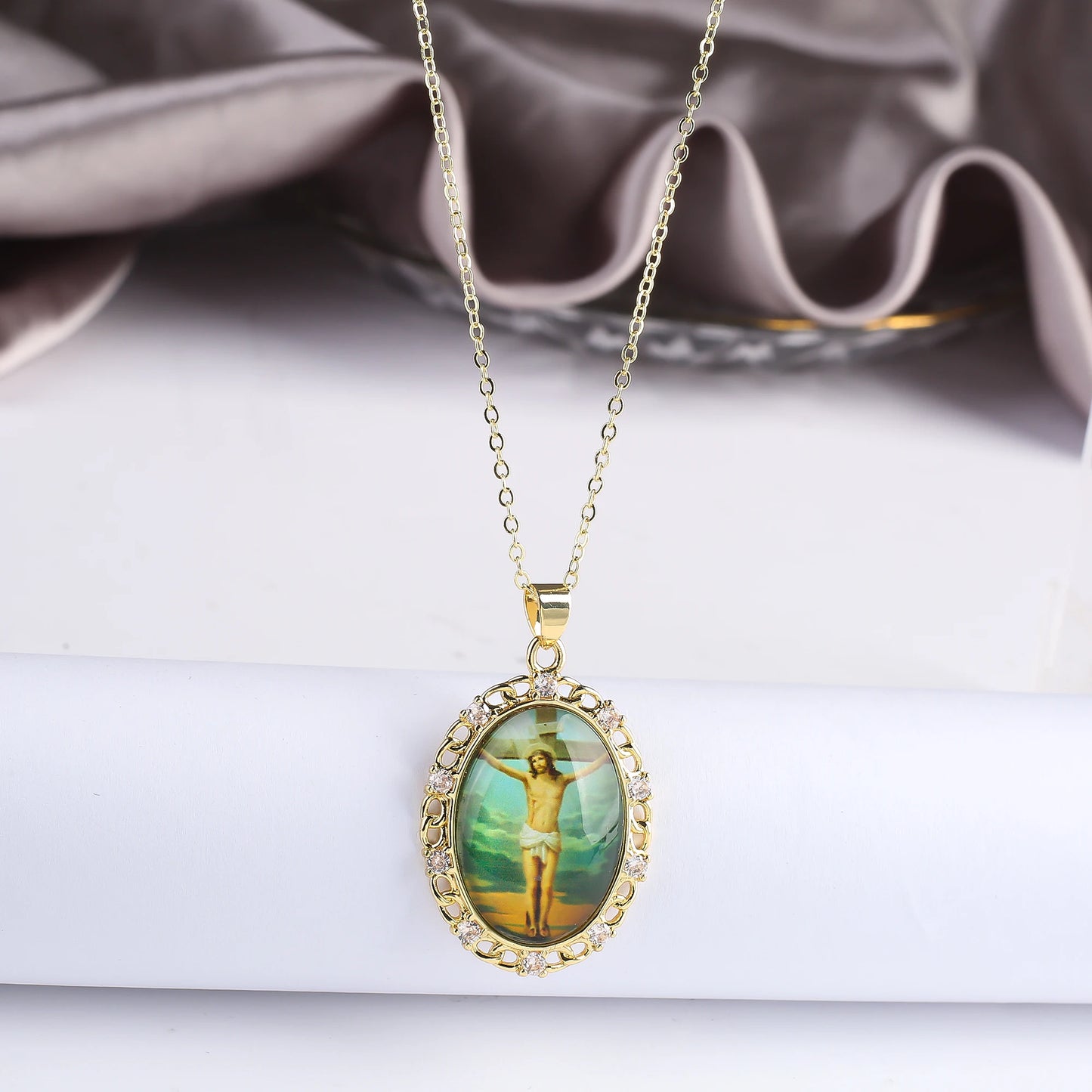 9 Style Fashion Virgin Mary St. Jude Pendant Necklace Classic for Religious Figures Jewelry Choker Chain Daily Wear Party Gift