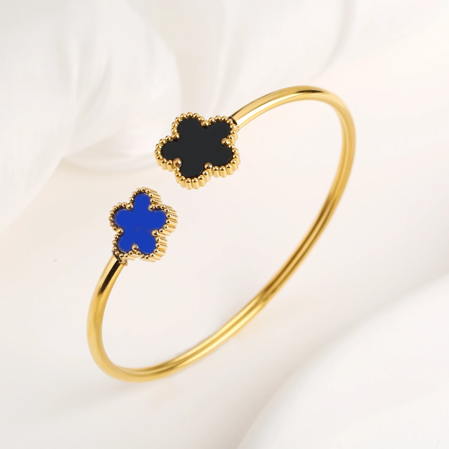 New Creative Stainless Steel Plant Five-Leaf Flower Open Bangle Simple For Woman Girl Fashion Party Jewelry Accessories Clover