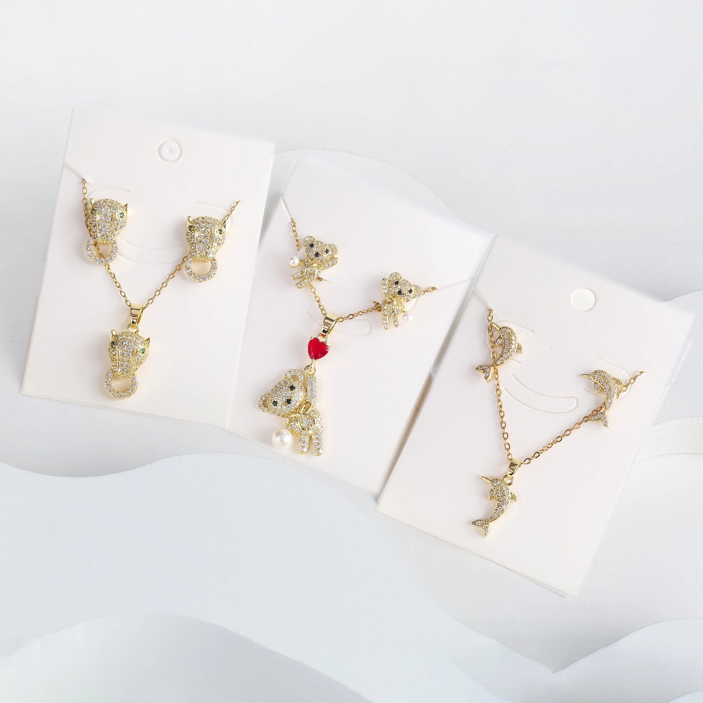 New Cute Zirconia Animal Bear Dolphin Leopard Dog Pendant Necklace Set Girls Anti-Allergy Earrings Holiday Party Gift Wholesale