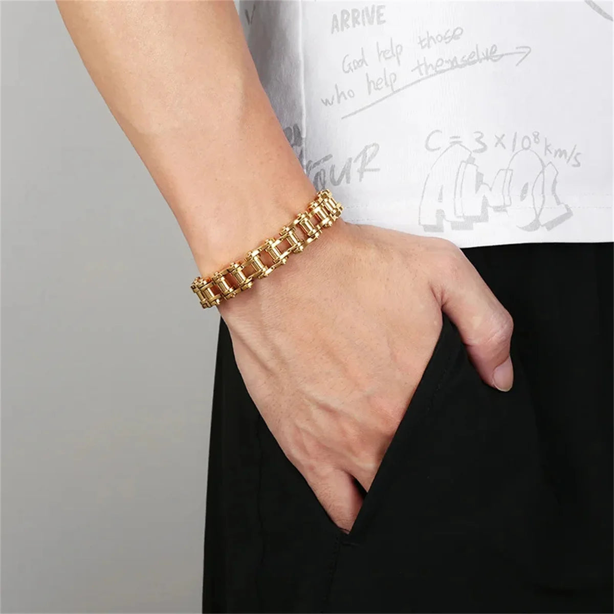 1pc New Cool Punk Motorcycle Bracelet for Men Women, Stylish Vintage Stainless Steel Versatile Buckle Bracelet