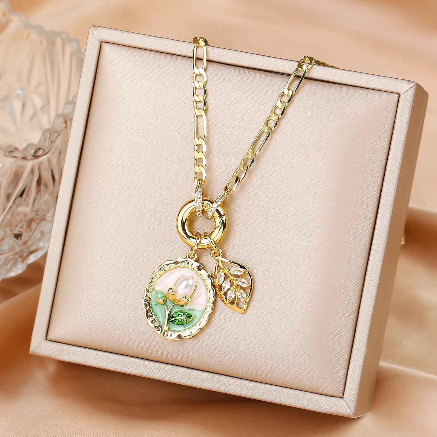 Hot Sale Metal Oil Drop Ocean Series Flower Pearl Leaf Pendant Necklace Charming For Woman Girl Casual Vacation Jewelry Gift