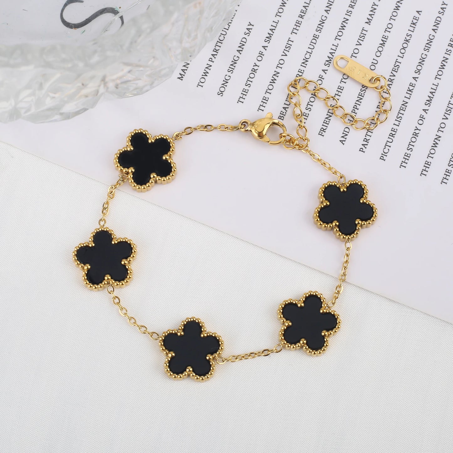Light Luxury Fashion Stainless Steel Five Leaf Flower Adjustable Bracelet Vintage for Men Women Fashion Wrist Jewelry Clover