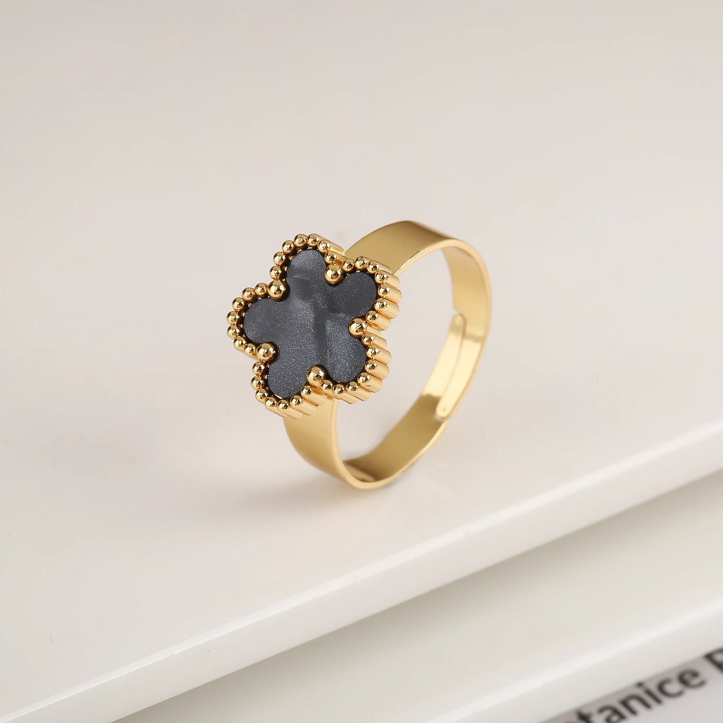 New Design Classic Luxury Stainless Steel Laser Double Flowers Open Ring Temperament For Woman Party Jewelry Daily Wear Clover