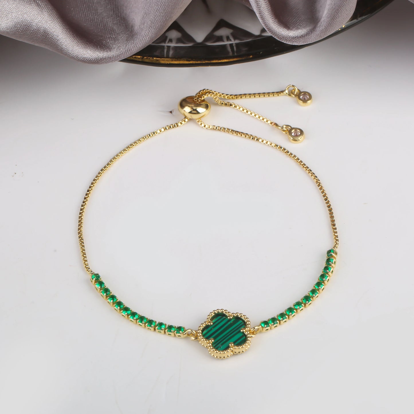 INS Hot Selling Lucky simple Five Leaves Flower Bracelet Shiny Zircon Adjustable Bracelet Classic for Women Party Jewelry Gift
