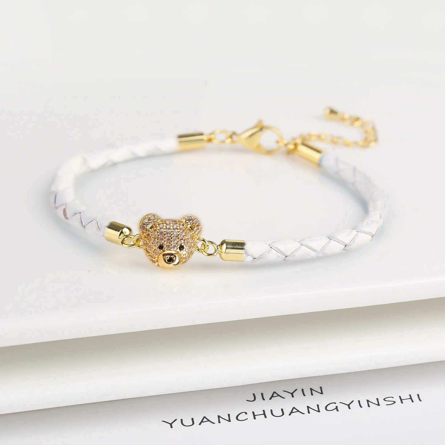 Adjustable Leather Braided Zirconia Bear Bracelet Classic Woman Animal Bracelet Fashion for Party Jewelry Gift Accessories