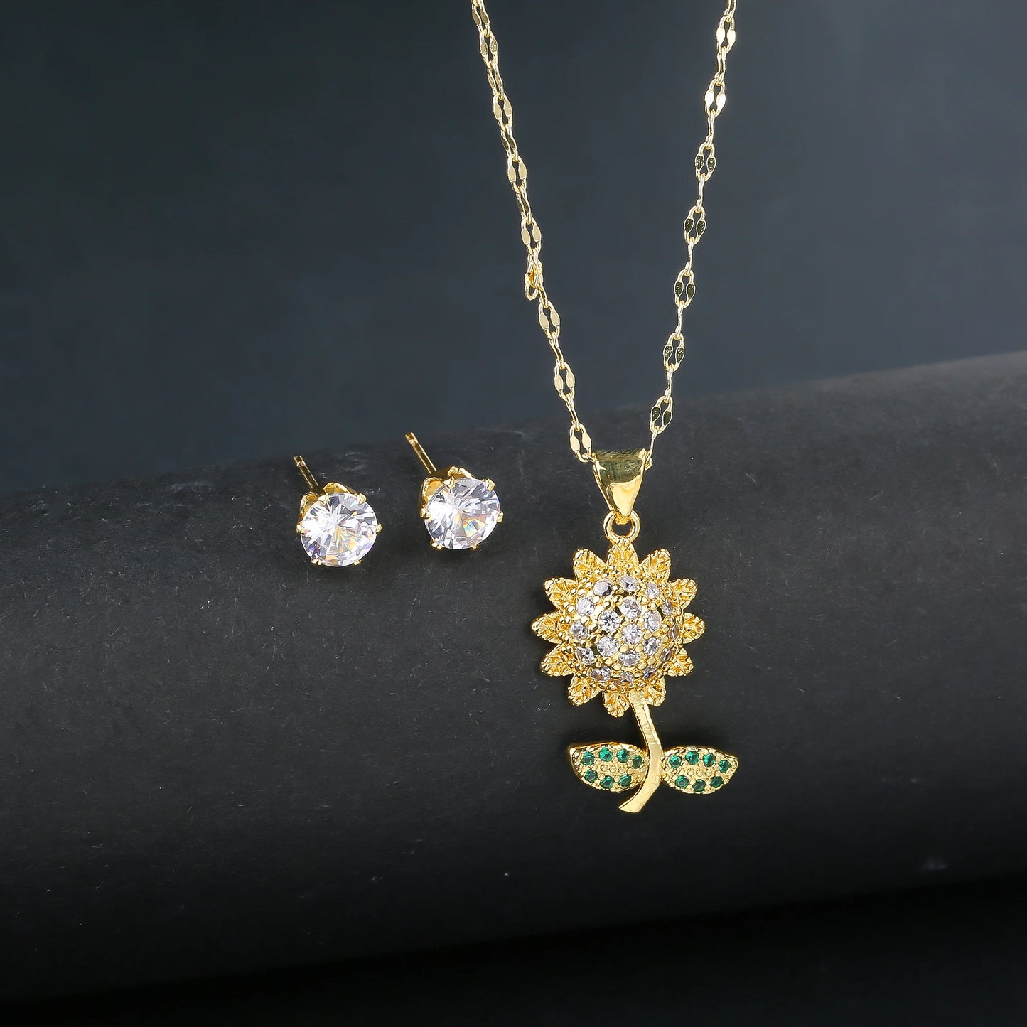 2pcs Sparkling Crystals Botanical Sunflower Necklace Earrings Jewelry Set for Woman New Fashion Casual Party Jewelry GirlGift