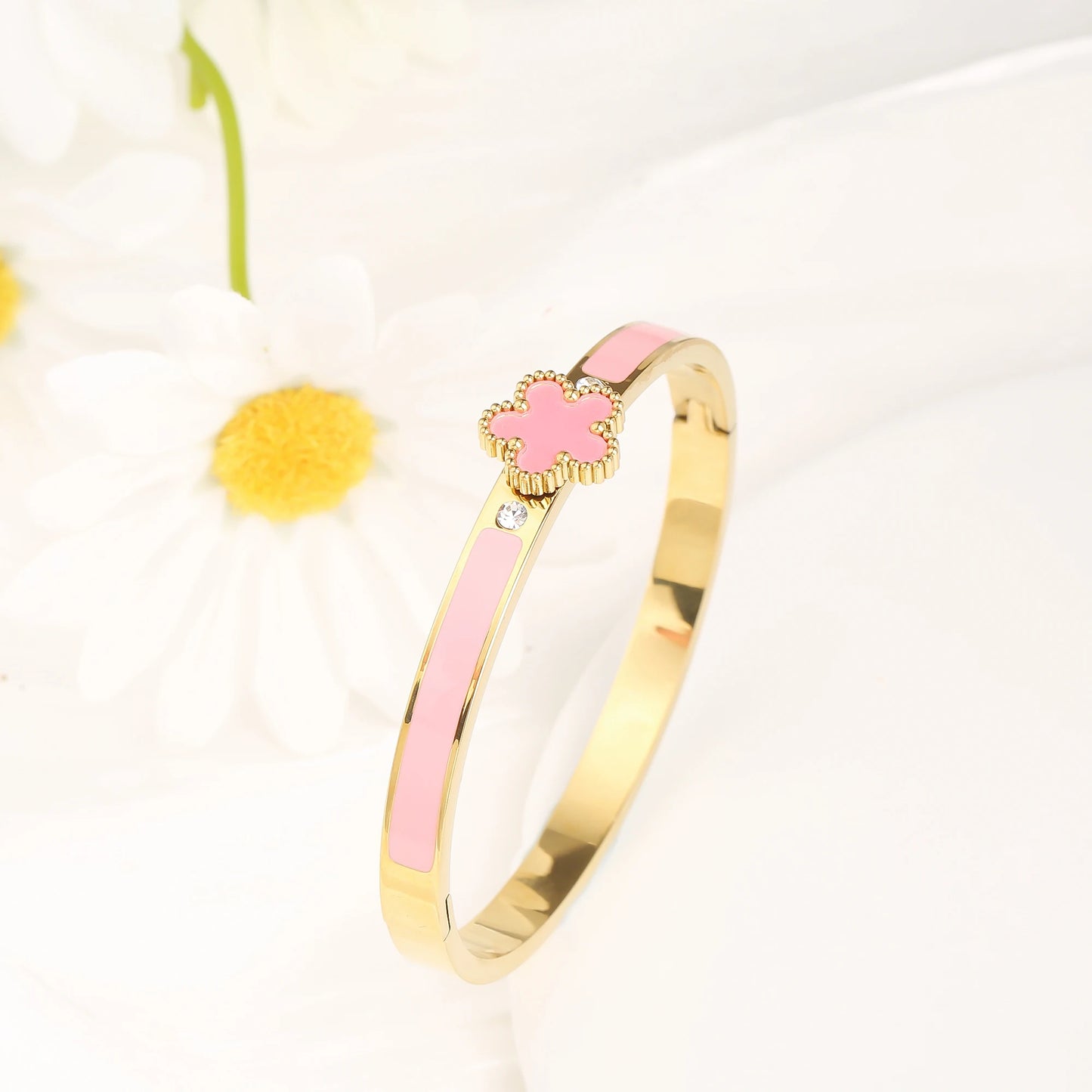 New Classic Oil Drip Stainless Steel Five Leaf Flower Open Bangle Luxury for Man Woman Daily Party Jewelry Couple Gift Clover
