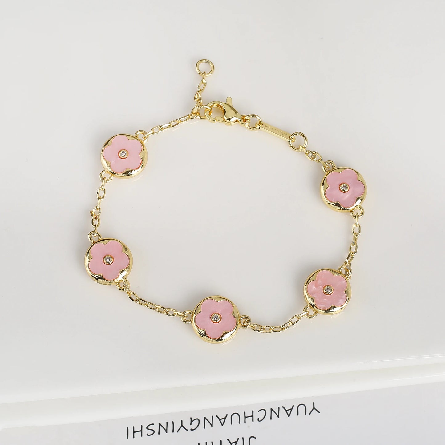 Trendy Creative Adjustable Round Five Leaf Flower Gold-Plated Bracelet Luxury for Women Daily Party Jewelry Accessories Clover