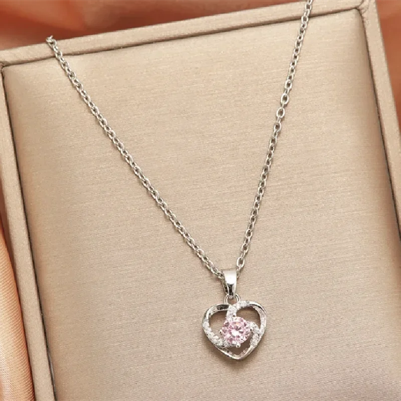 1 Pcs Light Luxury Cool Style Love Heart Collection Gold Plated Copper Pendant Necklace With Stainless Steel Chain