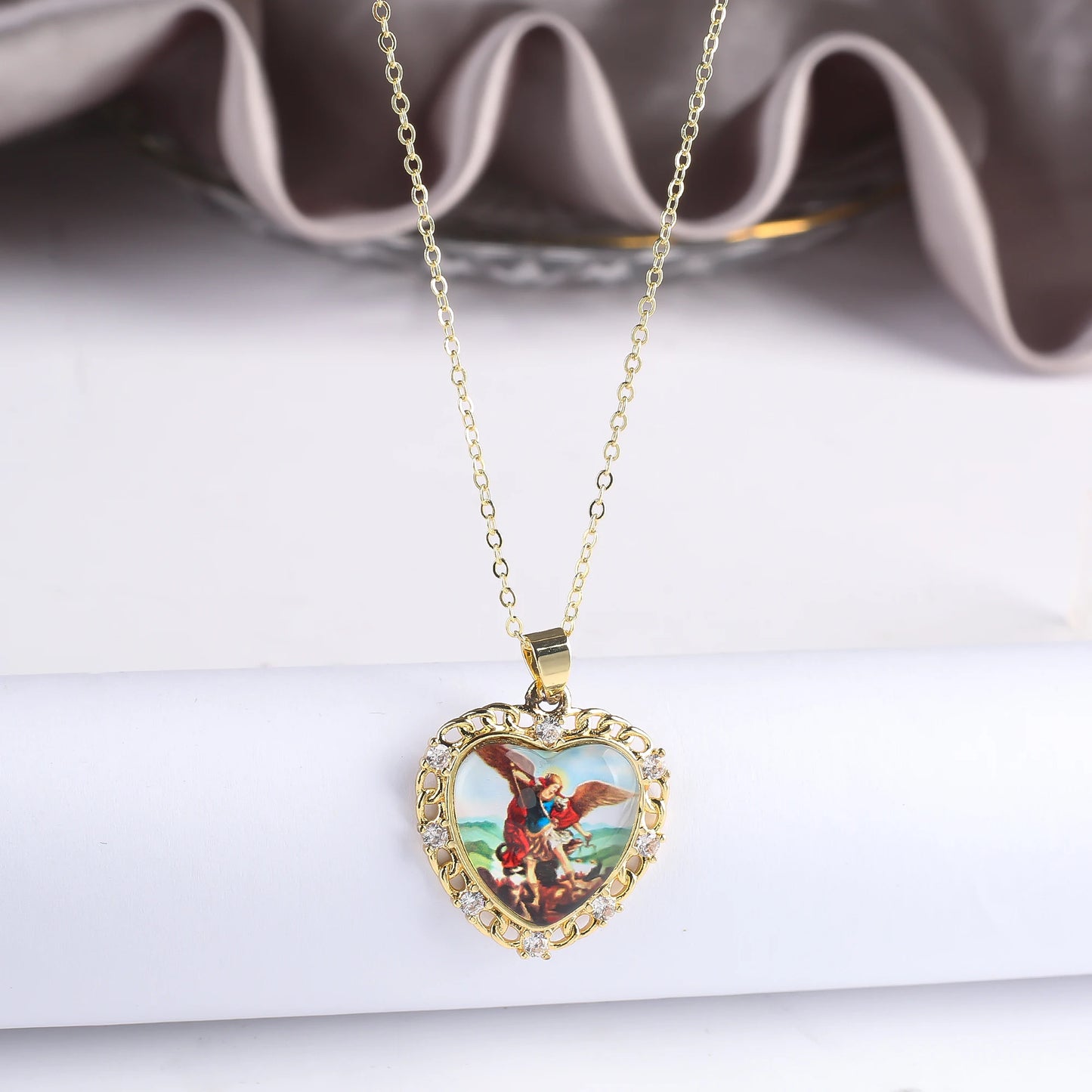 9 Style Fashion Virgin Mary St. Jude Pendant Necklace Classic for Religious Figures Jewelry Choker Chain Daily Wear Party Gift
