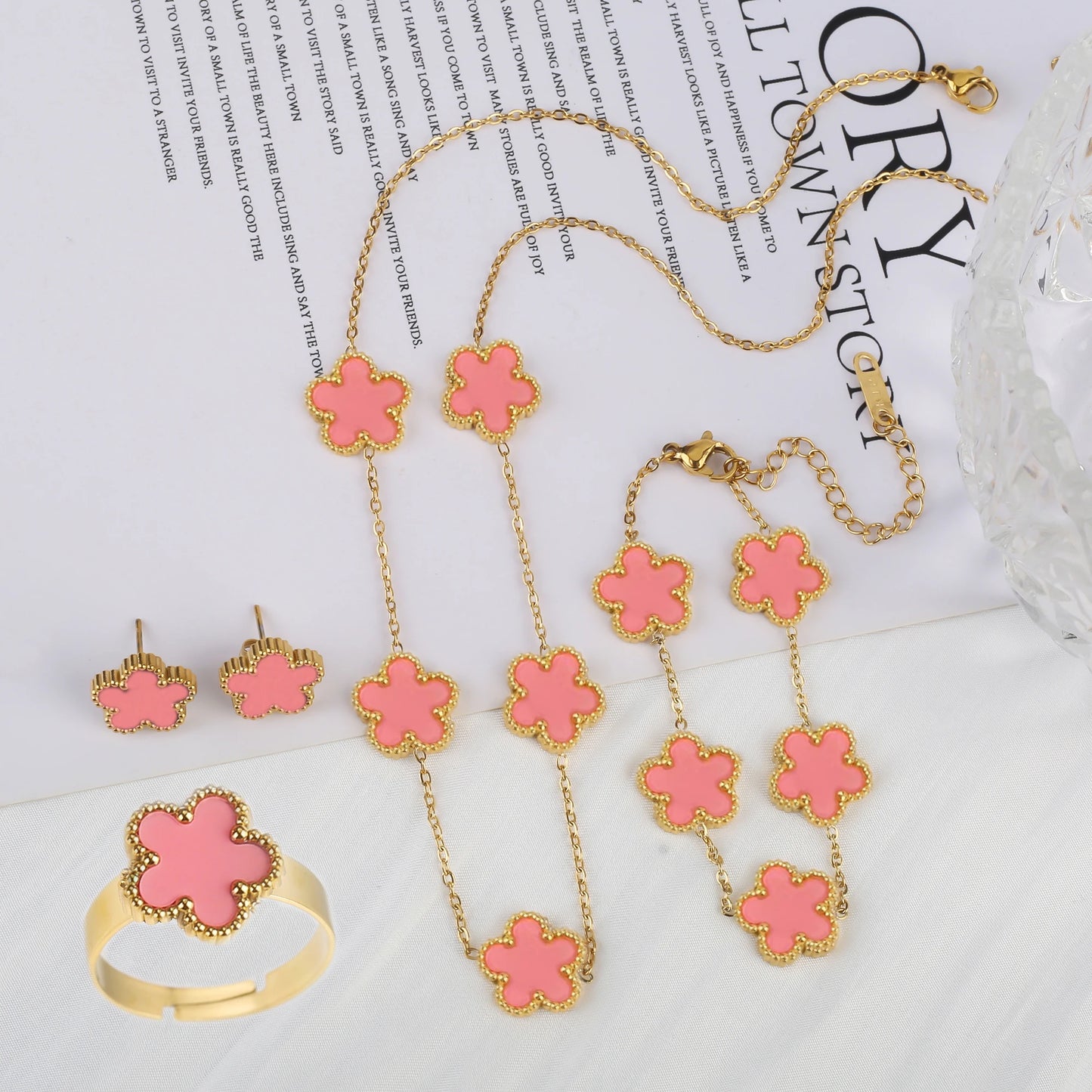 New Creative 4Pcs Stainless Steel Five Leaf Flower Bracelet Necklace Earrings Rings Set for Women Fashion Party Jewelry Clover