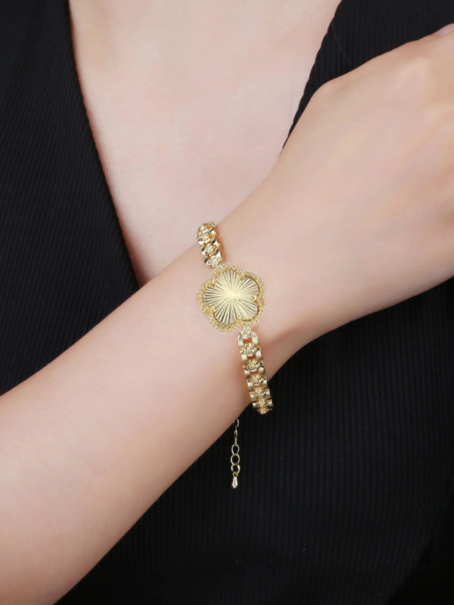 New Design Rosette Chain Virgin Mary Bracelet Fashion Woman Adjustable Bracelet Delicate Birthday Party Jewelry Gift Wholesale