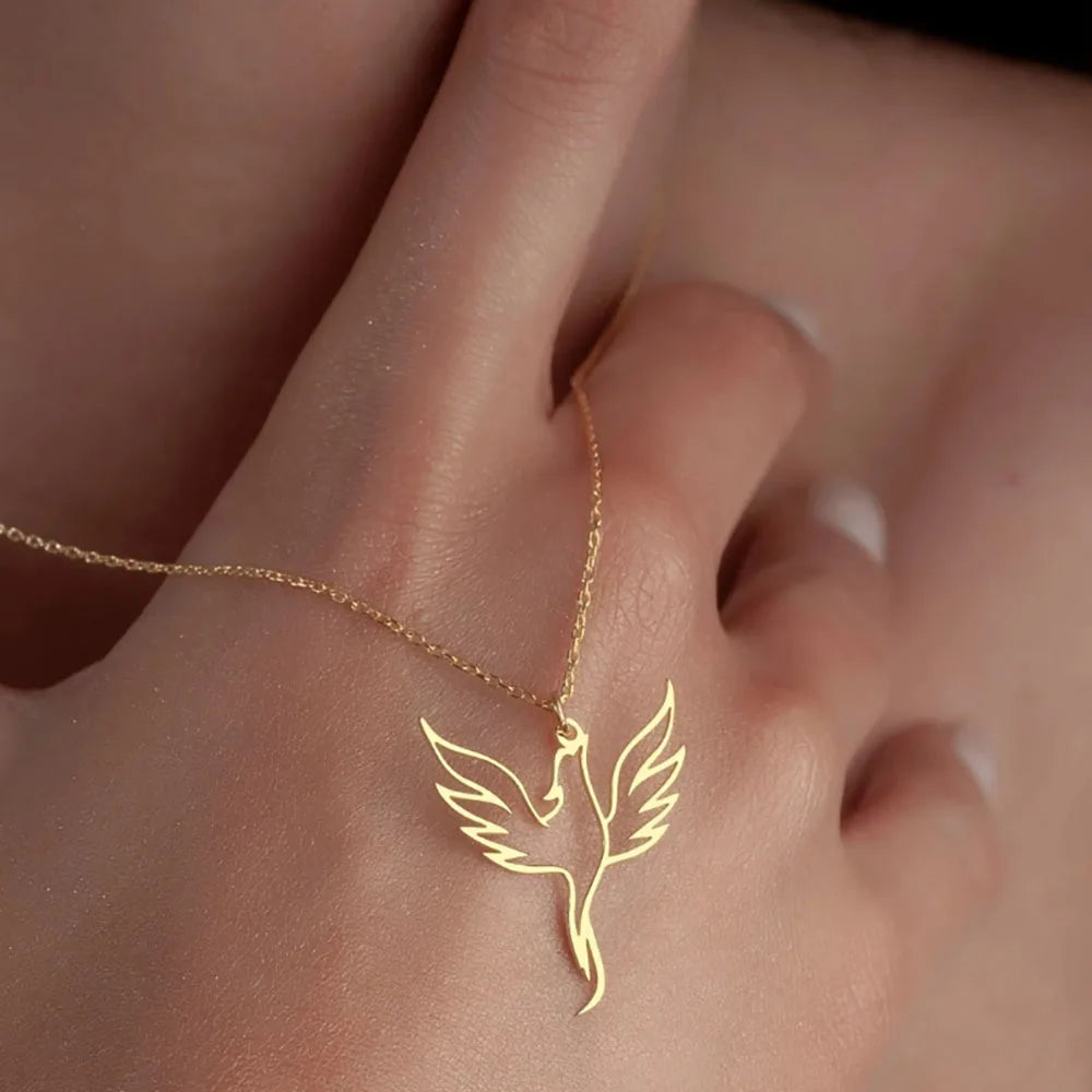 Creative Hollowed out Phoenix Necklace Made of Stainless Steel, Fashionable and Personalized Gift for Women