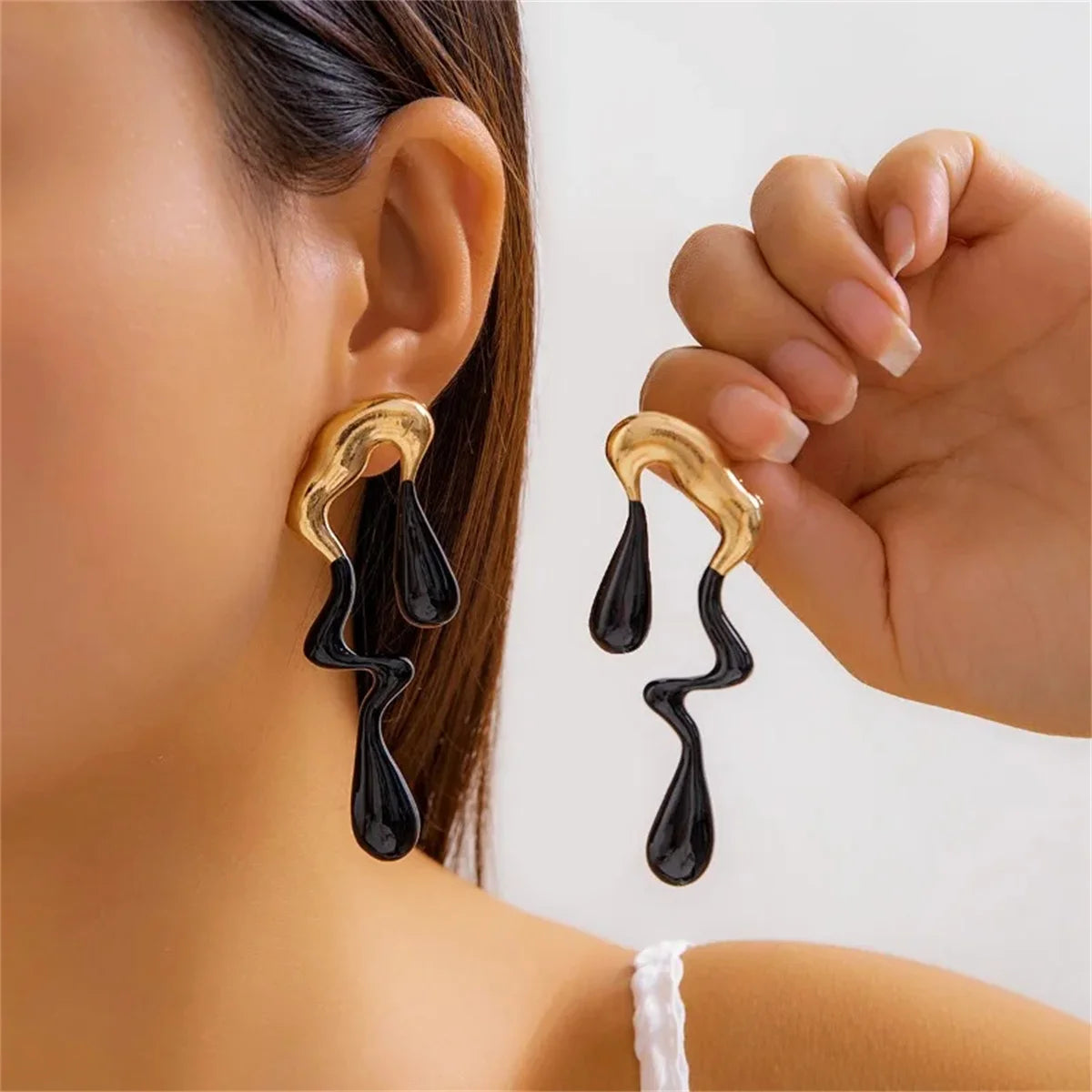 2pcs Irregular Vintage Stainless Steel Water Drops Ear Studs