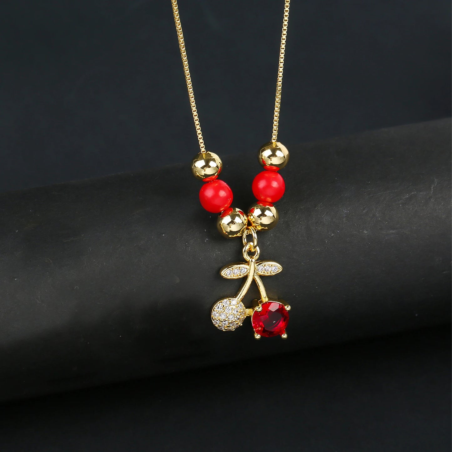 Hot Sale Crystal Red Cherry Pendant Necklace For Woman Gold Plated Fruit Collarbone Chain Fashion Daily Party Jewelry Gift