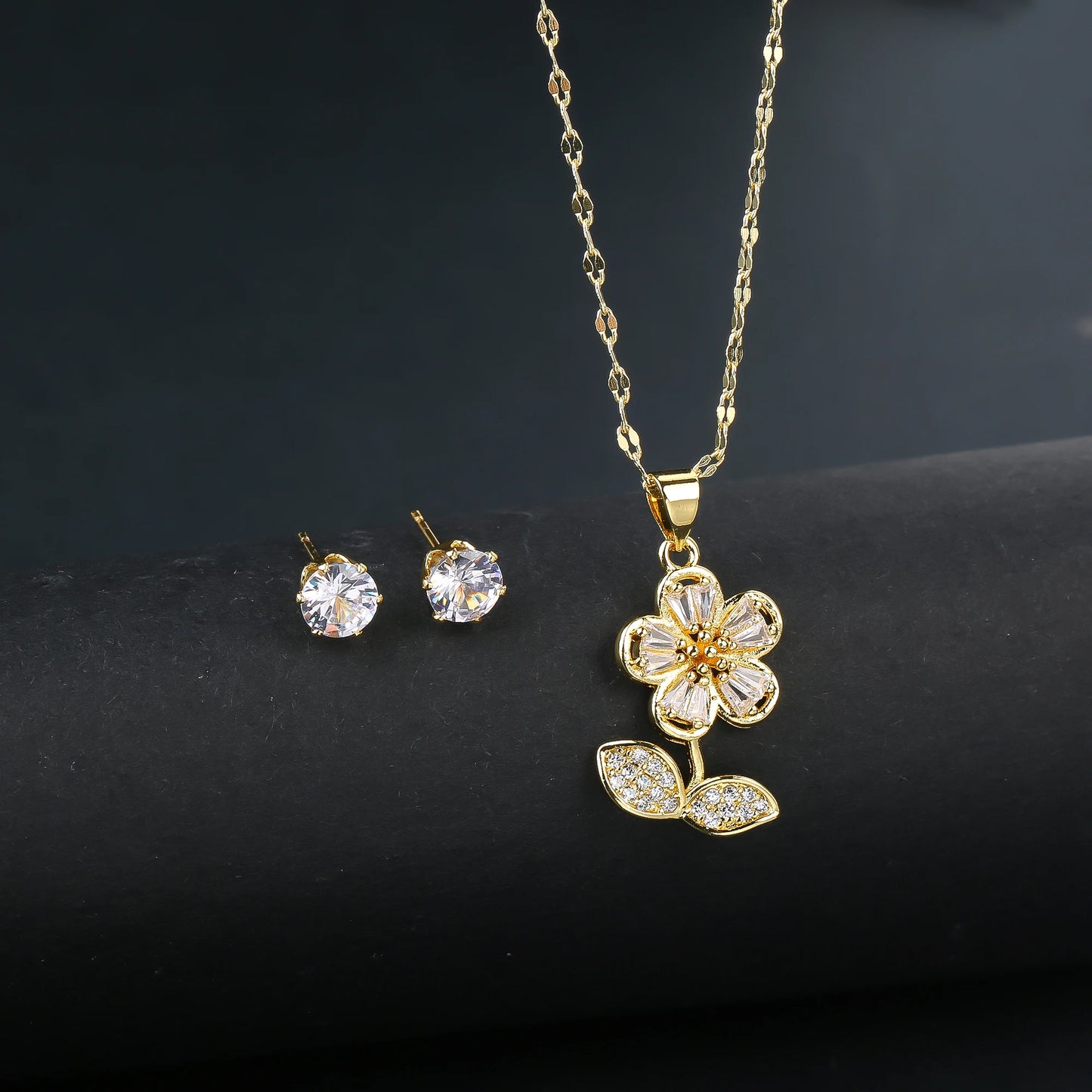 2pcs Sparkling Crystals Botanical Sunflower Necklace Earrings Jewelry Set for Woman New Fashion Casual Party Jewelry GirlGift
