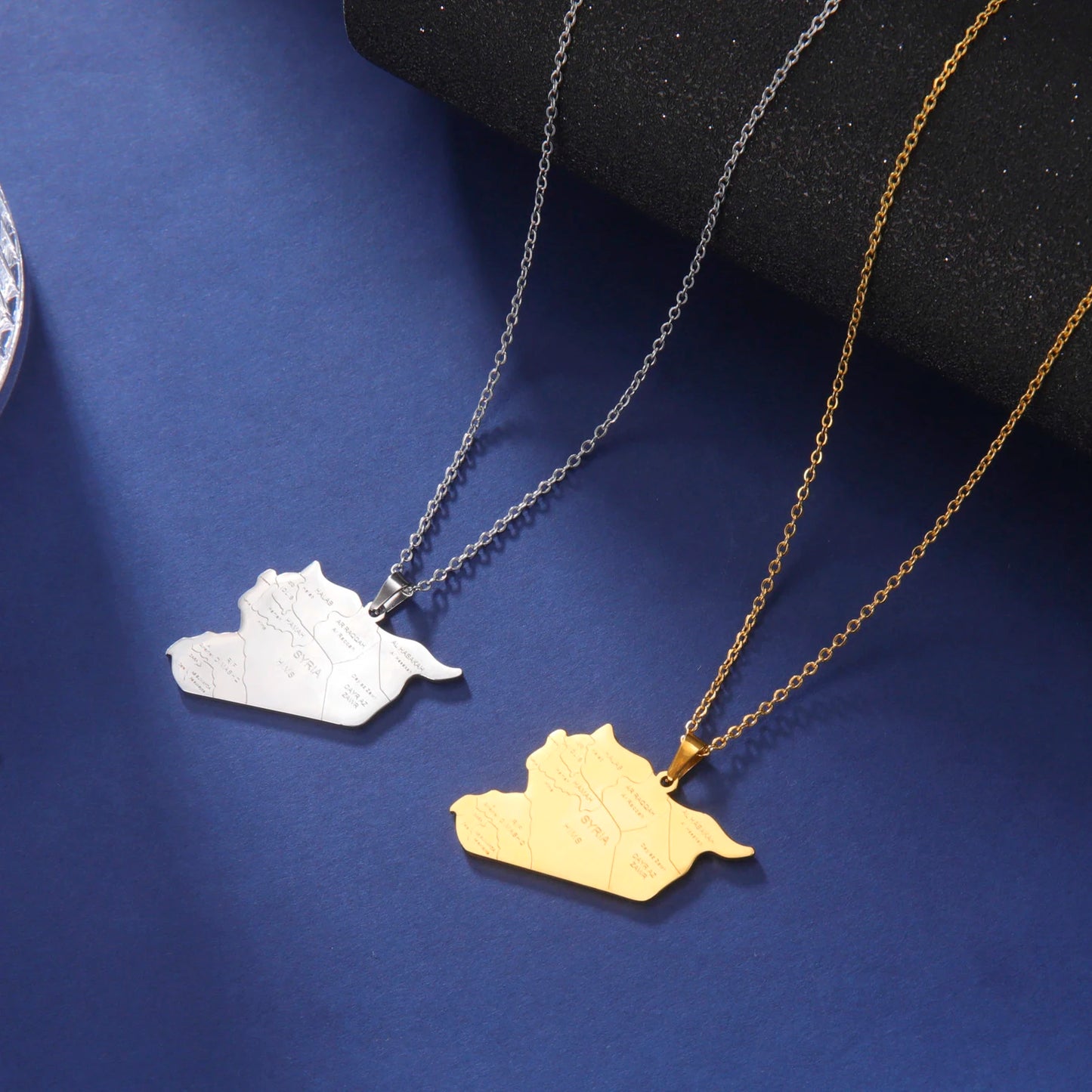 LIKGREAT Trendy Syria Map Flag Pendant Necklaces Stainless Steel Syrians Map Hiphop Jewelry Gift for Women Men