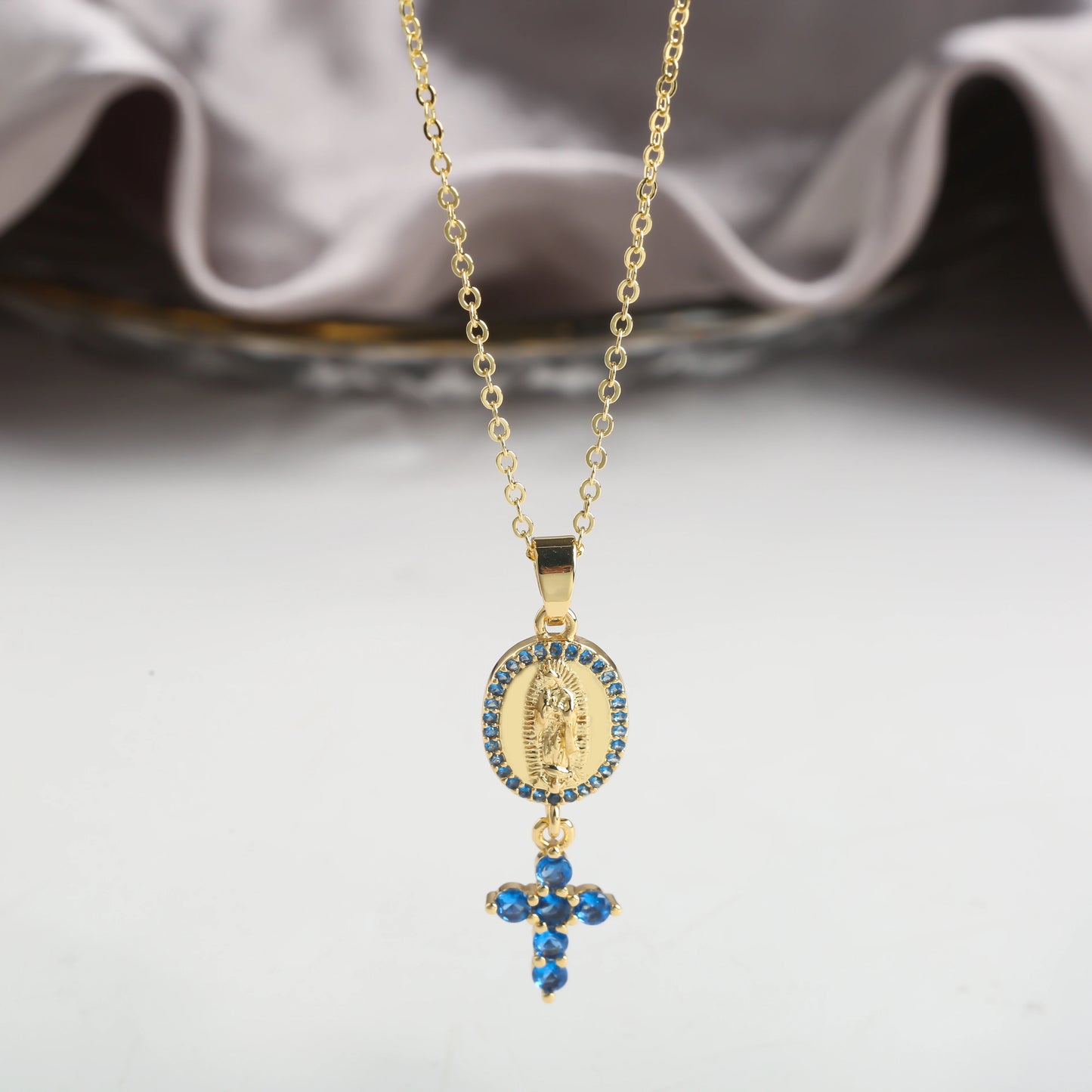High Quality Bracelet Zirconia Virgin Mary Cross Pendant Necklace Classic for Woman Girl Party Religious Jewelry Accessories