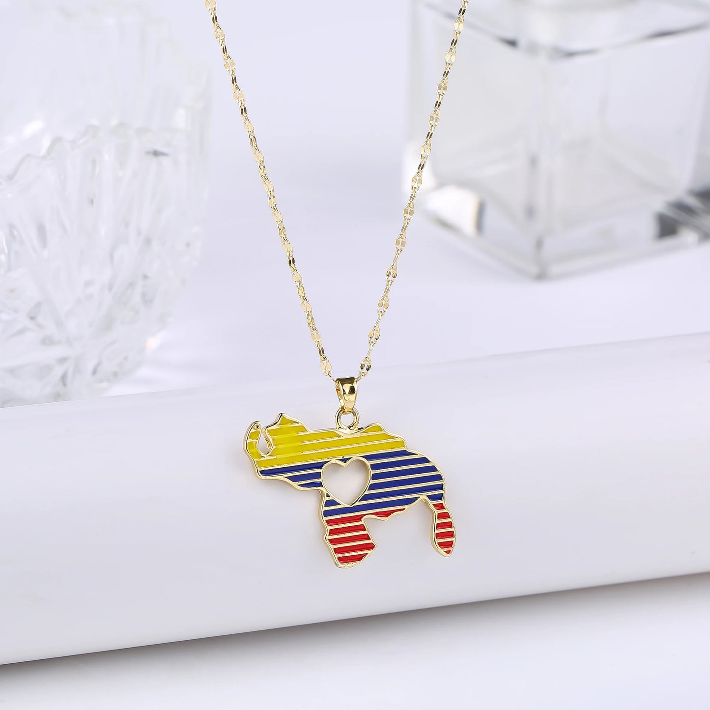 New Classic Venezuela Dominica Mexico Map Flag Pendant Necklace For Men Women Party Festival Ethnic Gold Color Jewelry Gift