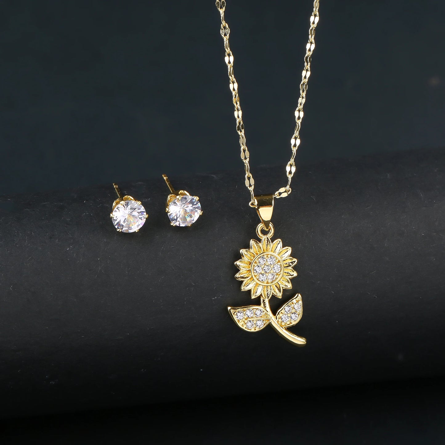 2pcs Sparkling Crystals Botanical Sunflower Necklace Earrings Jewelry Set for Woman New Fashion Casual Party Jewelry GirlGift