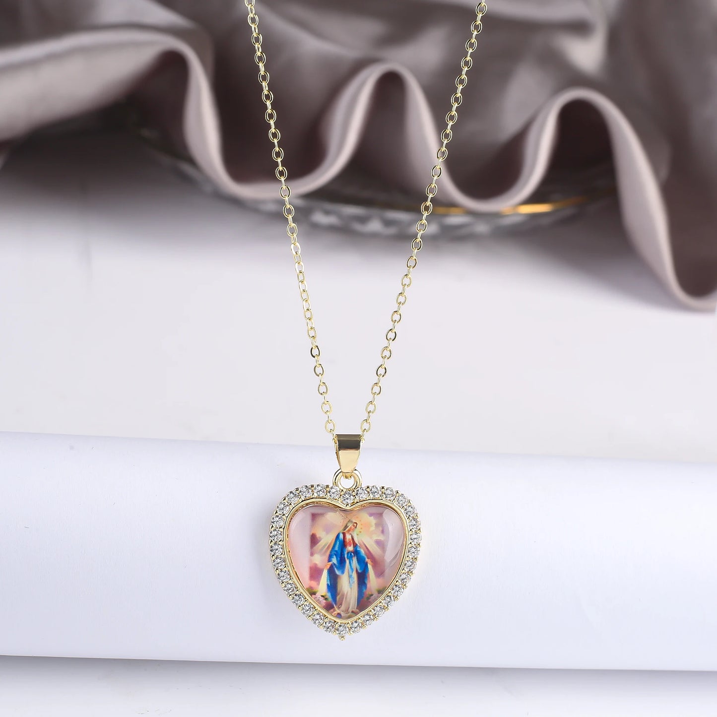 Fine Trendy Heart Shape Religious Figure Virgin Mary Pendant Necklace Fine Holiday Party Catholic Jewelry Gift Wholesale