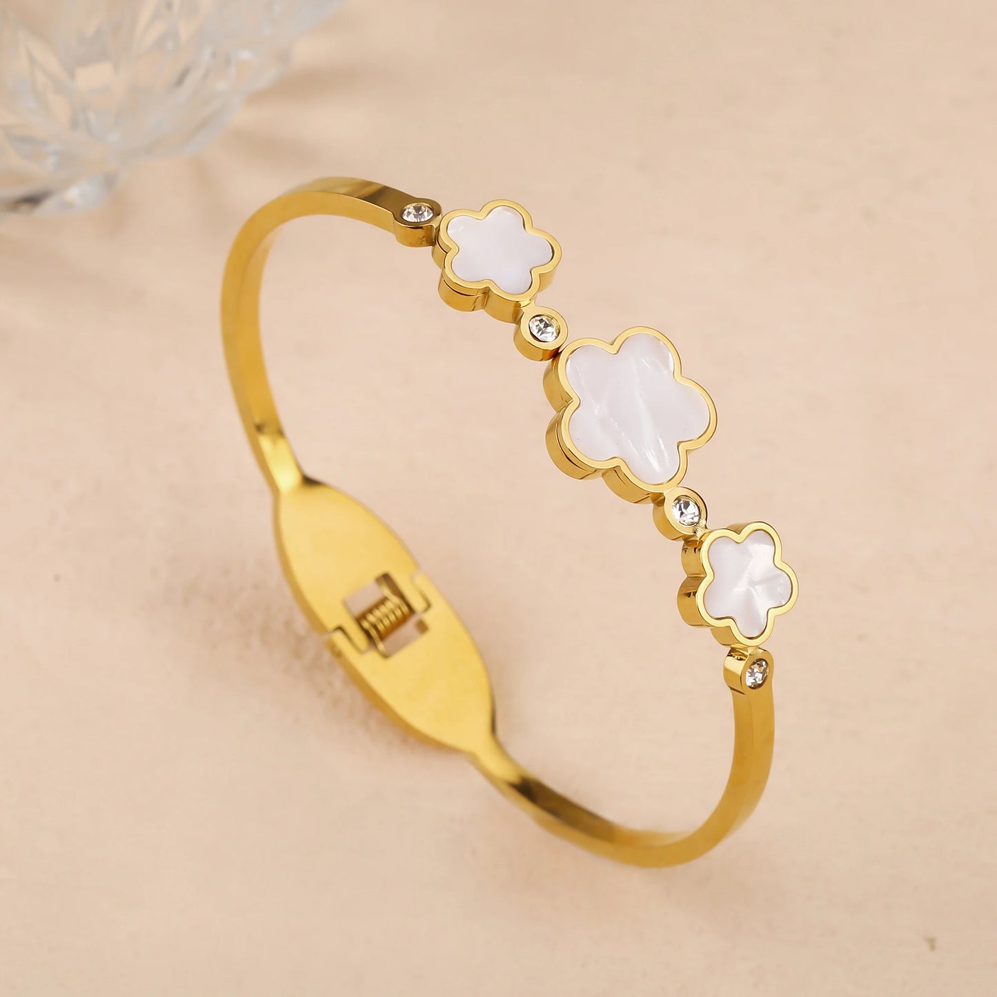 Classic Luxury Stainless Steel Five-Leaf Flower Open Bracelet Simple For Woman Girl New Fashion Party Anniversary Jewelry Clover
