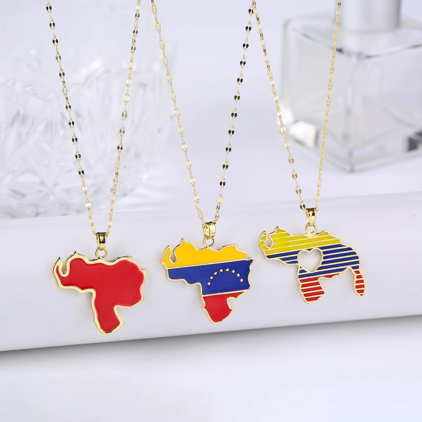 New Classic Venezuela Dominica Mexico Map Flag Pendant Necklace For Men Women Party Festival Ethnic Gold Color Jewelry Gift