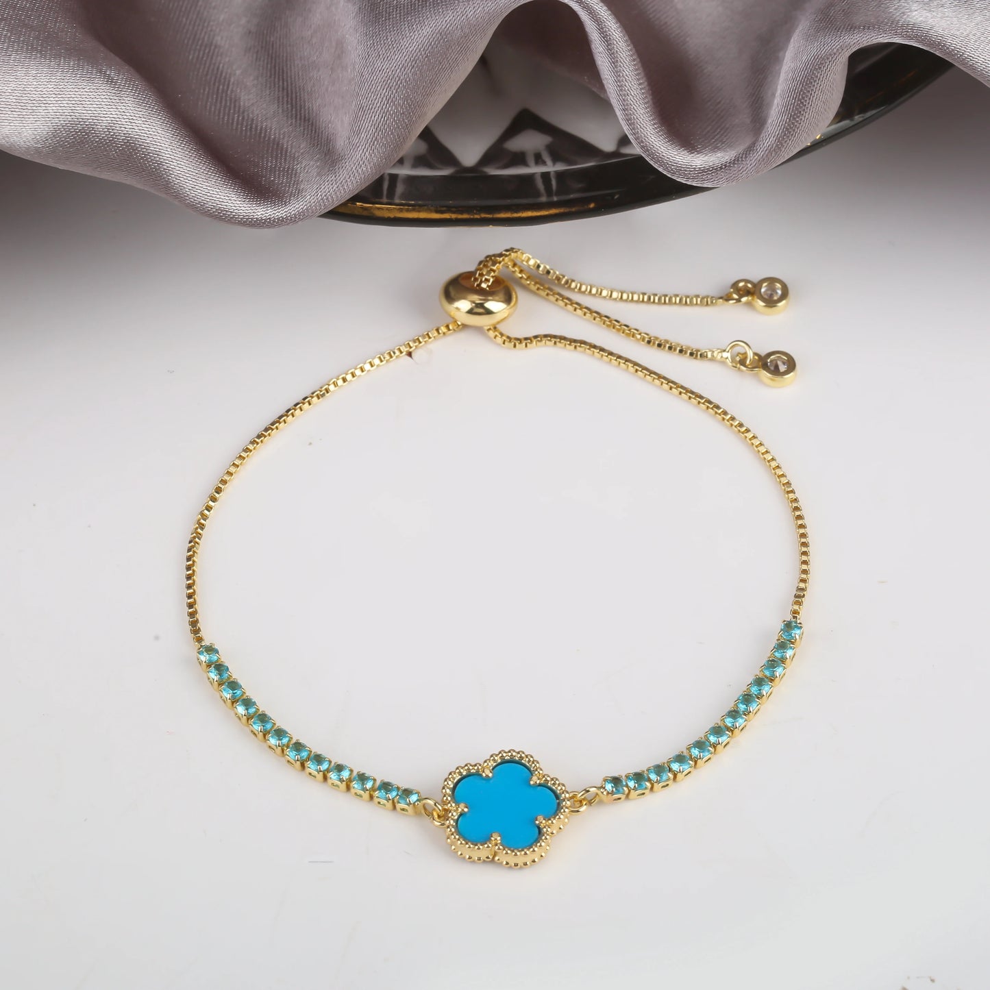 INS Hot Selling Lucky simple Five Leaves Flower Bracelet Shiny Zircon Adjustable Bracelet Classic for Women Party Jewelry Gift