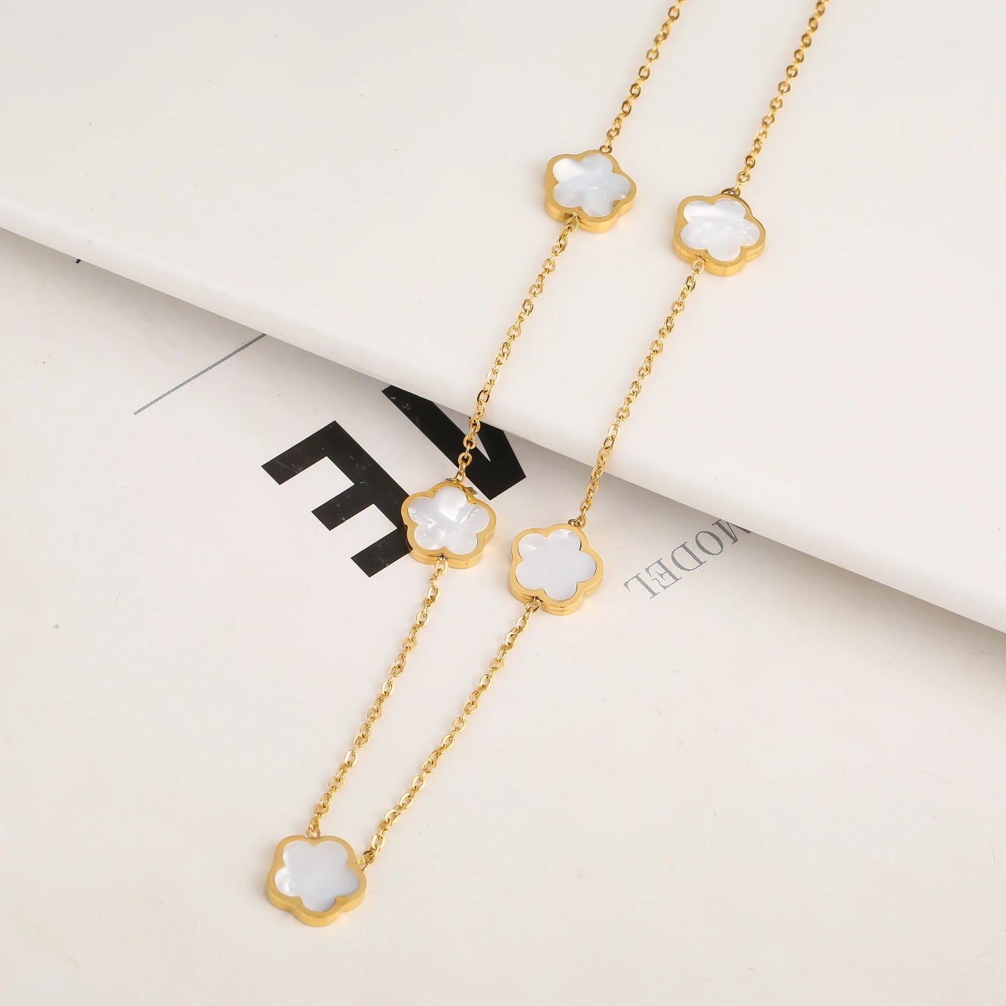 Hot Selling Stainless Steel Single Sided Pendant Necklace With Five Leaf Flower High-Quality Jewelry For Women's Clover