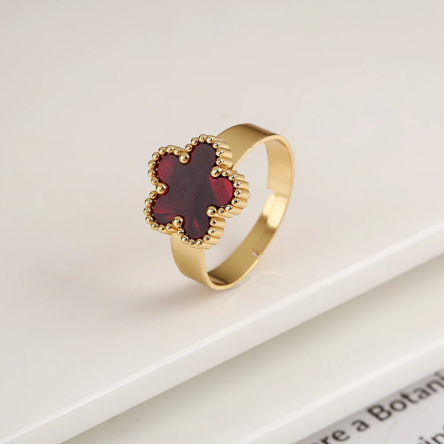 New Design Classic Luxury Stainless Steel Laser Double Flowers Open Ring Temperament For Woman Party Jewelry Daily Wear Clover