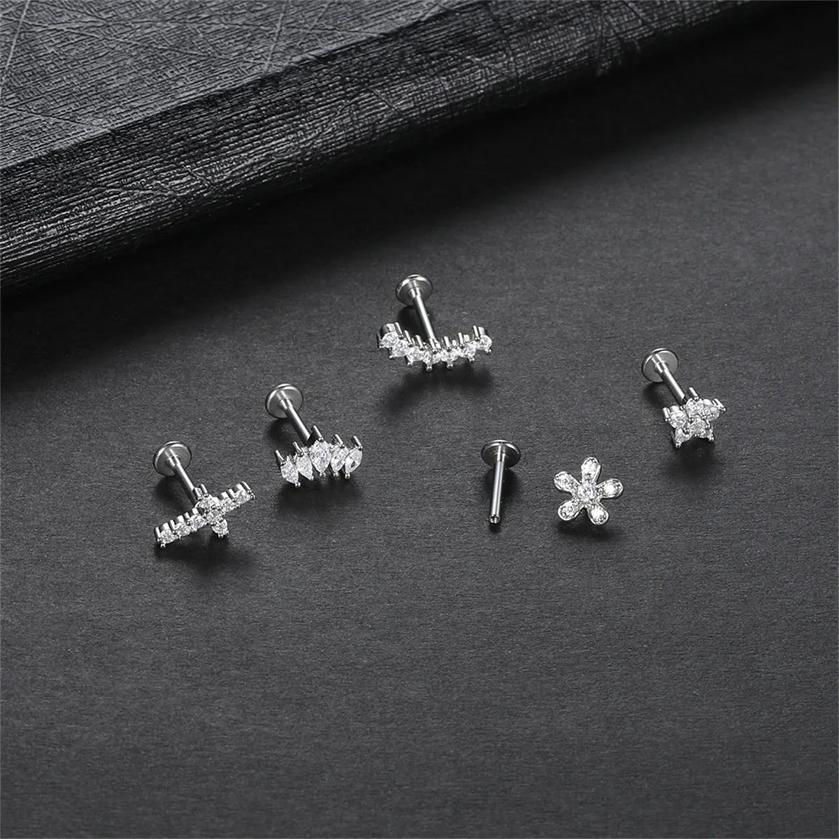 1/5Pcs 316L Stainless Steel Delicate Flower Tragus Cartilage Stud Earring,Internally Threade Daith Helix Ear Piercing Jewelry