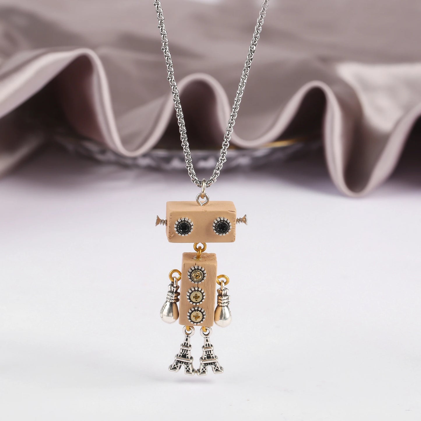 New Creative Wood Robot Pendant Necklace Personality Cartoon Sweater Chain Fashion For Men Women Party Jewelry Gift Wholesale