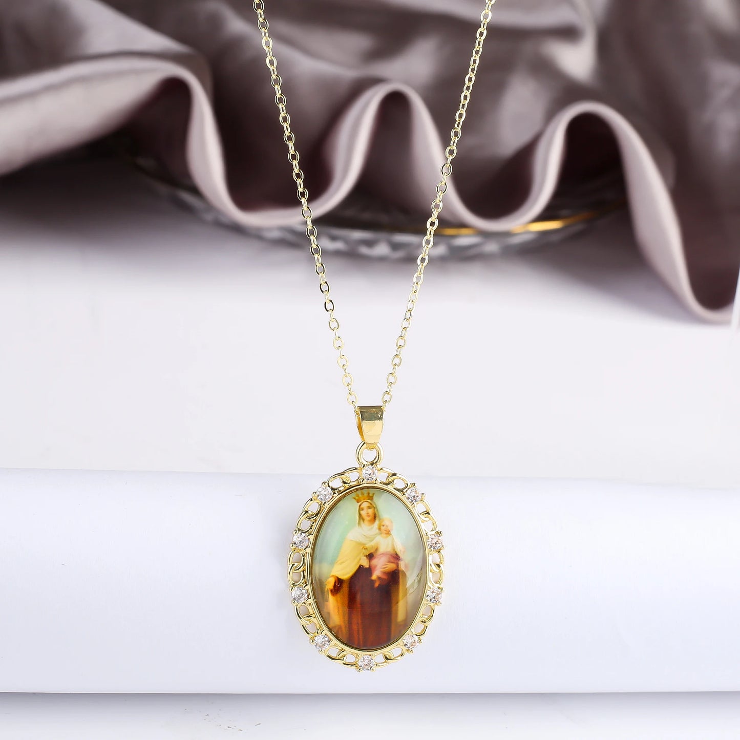 9 Style Fashion Virgin Mary St. Jude Pendant Necklace Classic for Religious Figures Jewelry Choker Chain Daily Wear Party Gift