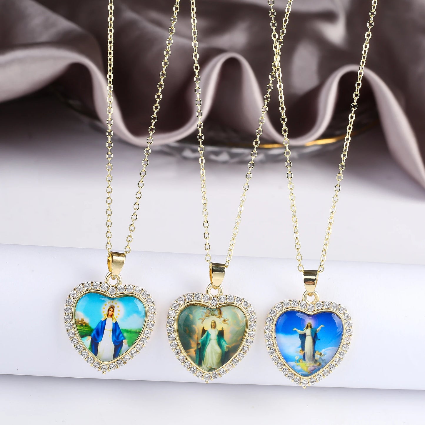 Fine Trendy Heart Shape Religious Figure Virgin Mary Pendant Necklace Fine Holiday Party Catholic Jewelry Gift Wholesale