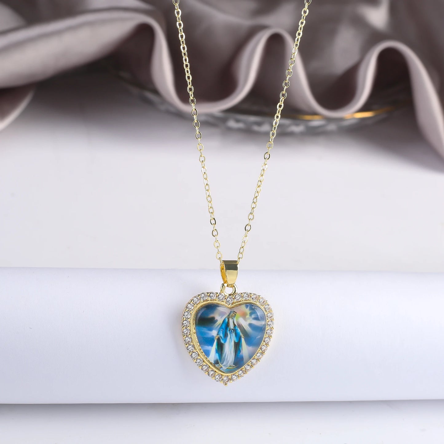 Fine Trendy Heart Shape Religious Figure Virgin Mary Pendant Necklace Fine Holiday Party Catholic Jewelry Gift Wholesale