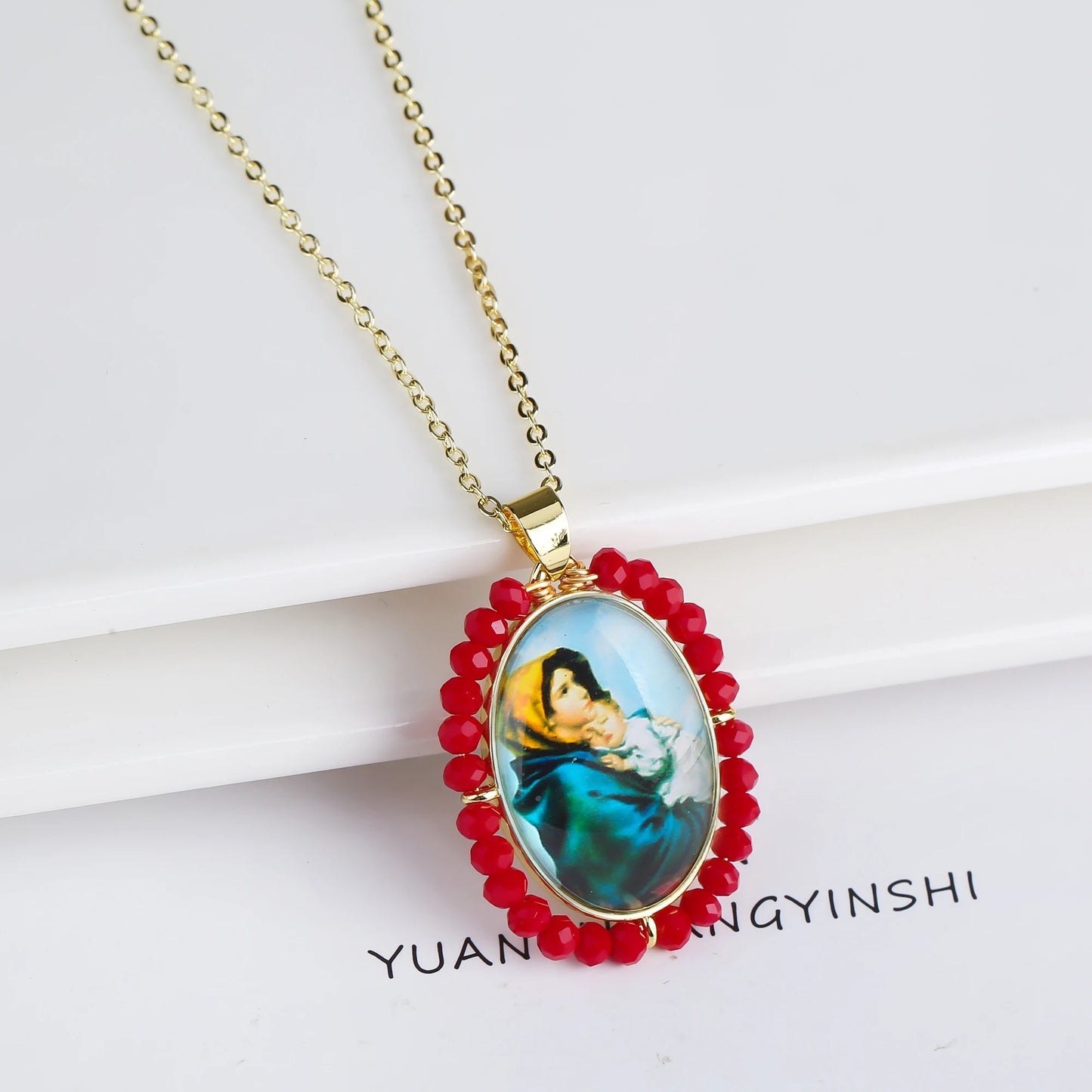 Fashion Shiny Crystal Oval Pendant Necklace High Quality Religious Characters Jewelry Luxury for Man Woman Jewelry Daily Wear