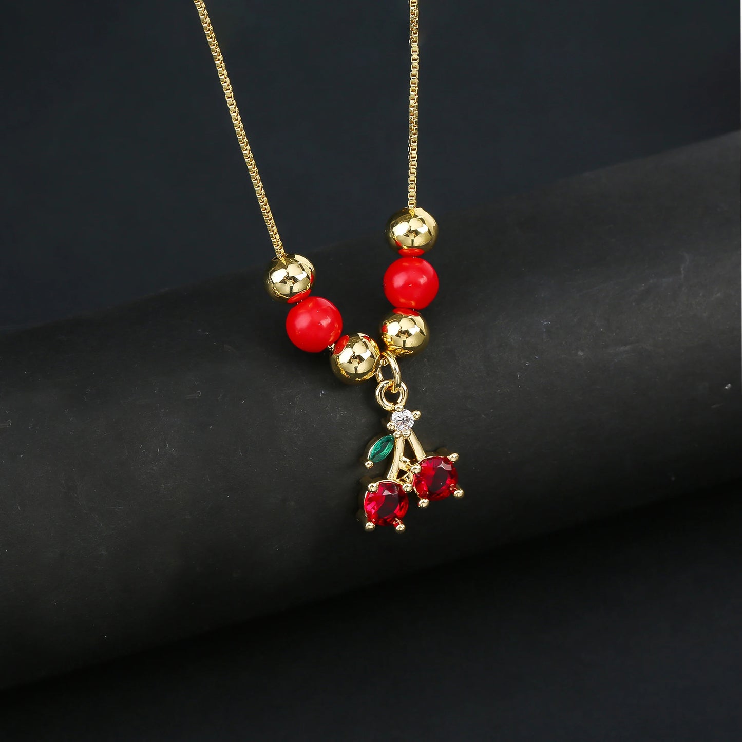 Hot Sale Crystal Red Cherry Pendant Necklace For Woman Gold Plated Fruit Collarbone Chain Fashion Daily Party Jewelry Gift