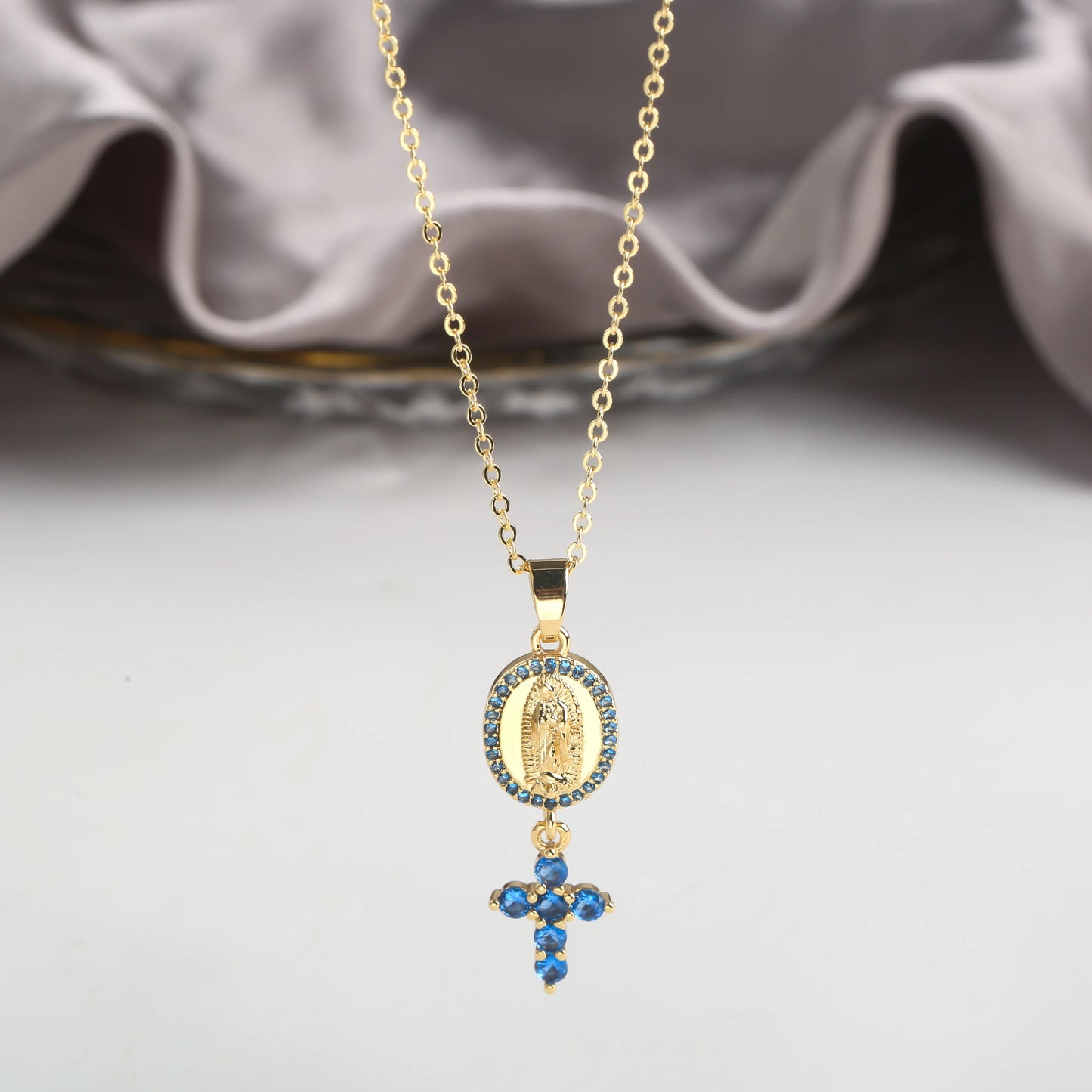 High Quality Bracelet Zirconia Virgin Mary Cross Pendant Necklace Classic for Woman Girl Party Religious Jewelry Accessories