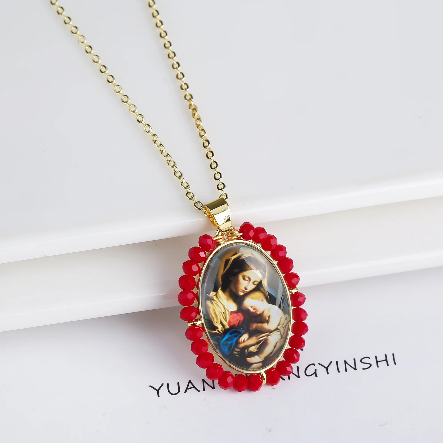 Fashion Shiny Crystal Oval Pendant Necklace High Quality Religious Characters Jewelry Luxury for Man Woman Jewelry Daily Wear