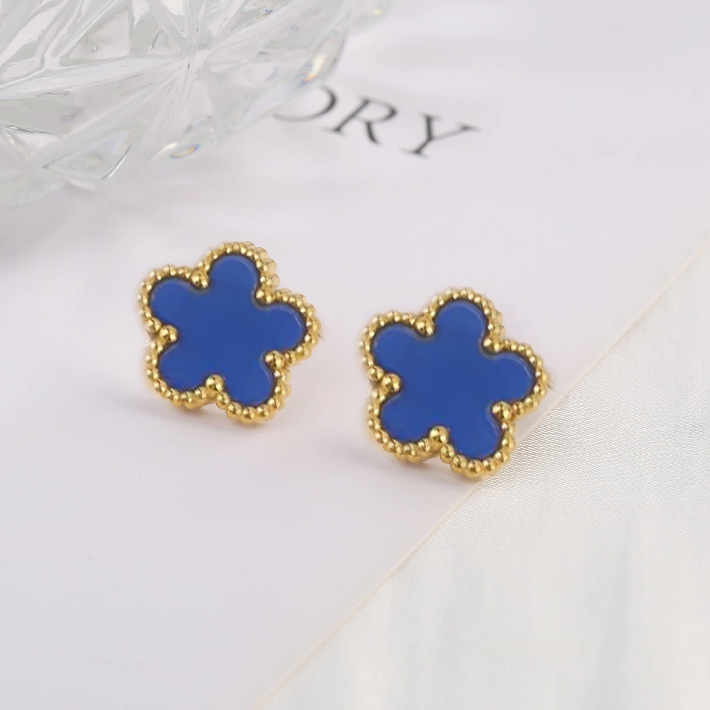 Trending Shell Flower Stainless Steel Five Leaf Flower Stud Earrings for Women Clover Ear Piercing Fashion Jewelry Party Gifts