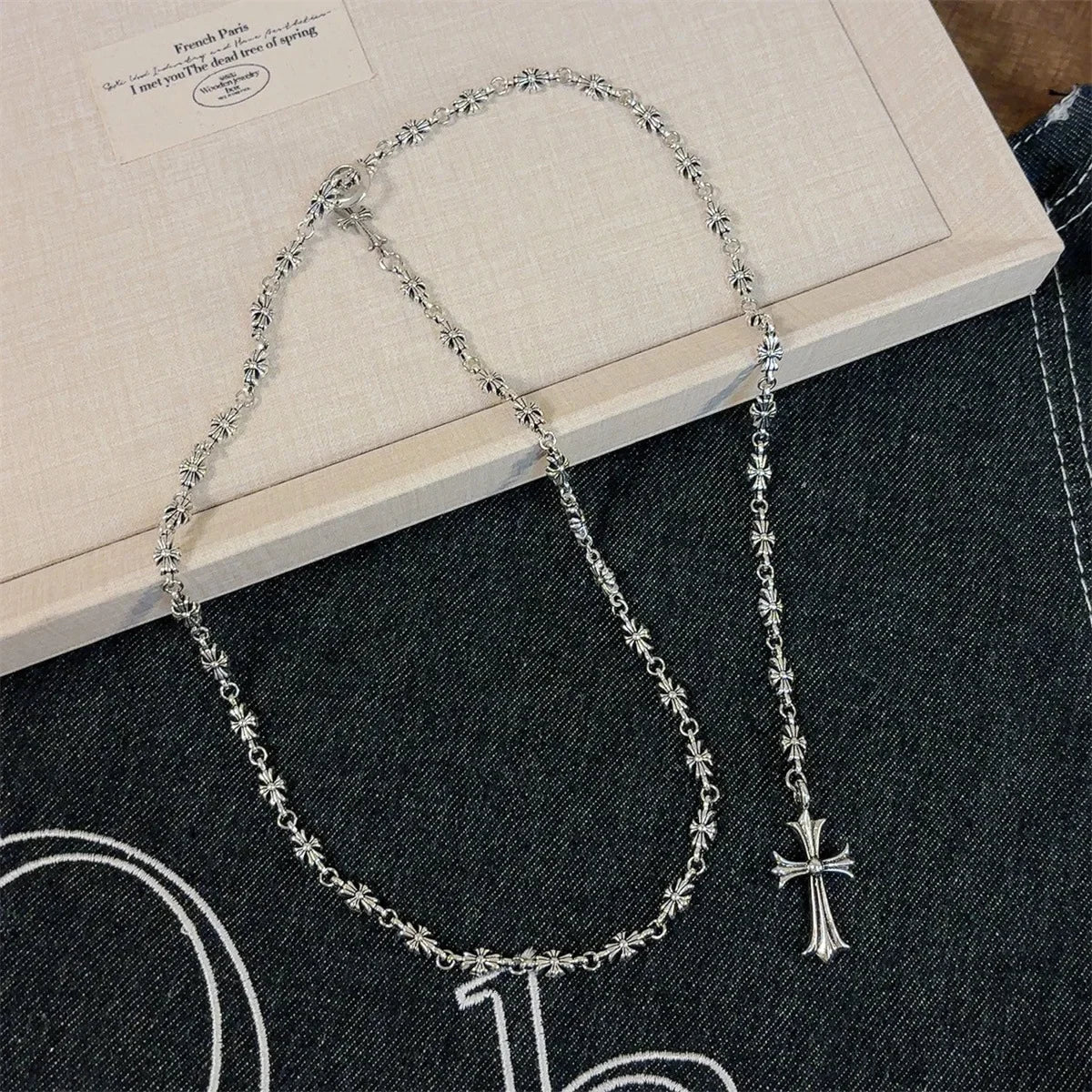 Retro Cross Necklace Women's Style 2025 New Small Sweater Chain Clavicle Chain Sweater Chain Hanging Neck Accessories Jewelry
