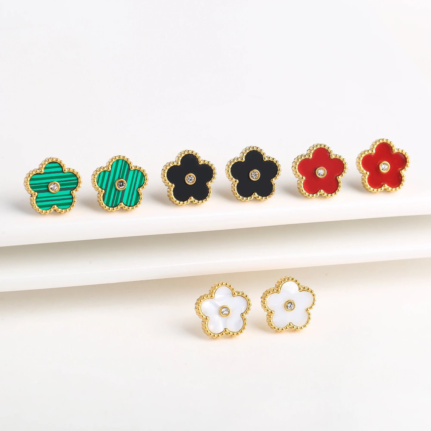 Trending Shell Flower Stainless Steel Five Leaf Flower Stud Earrings for Women Clover Ear Piercing Fashion Jewelry Party Gifts