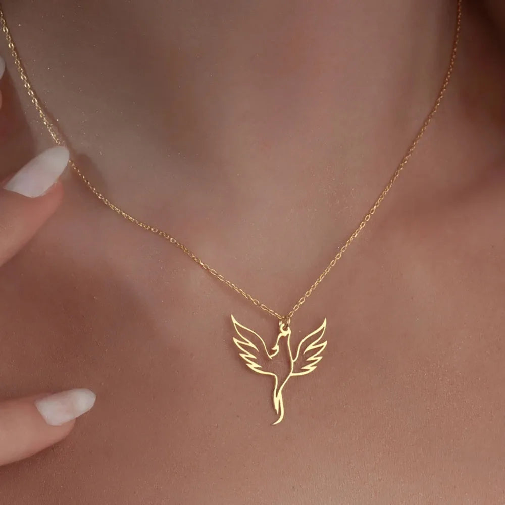 Creative Hollowed out Phoenix Necklace Made of Stainless Steel, Fashionable and Personalized Gift for Women