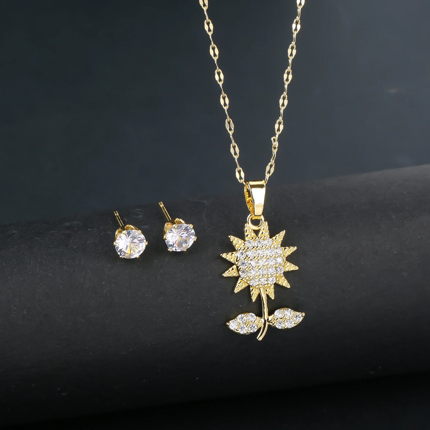 2pcs Sparkling Crystals Botanical Sunflower Necklace Earrings Jewelry Set for Woman New Fashion Casual Party Jewelry GirlGift