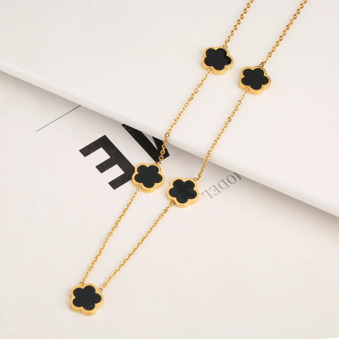 Hot Selling Stainless Steel Single Sided Pendant Necklace With Five Leaf Flower High-Quality Jewelry For Women's Clover