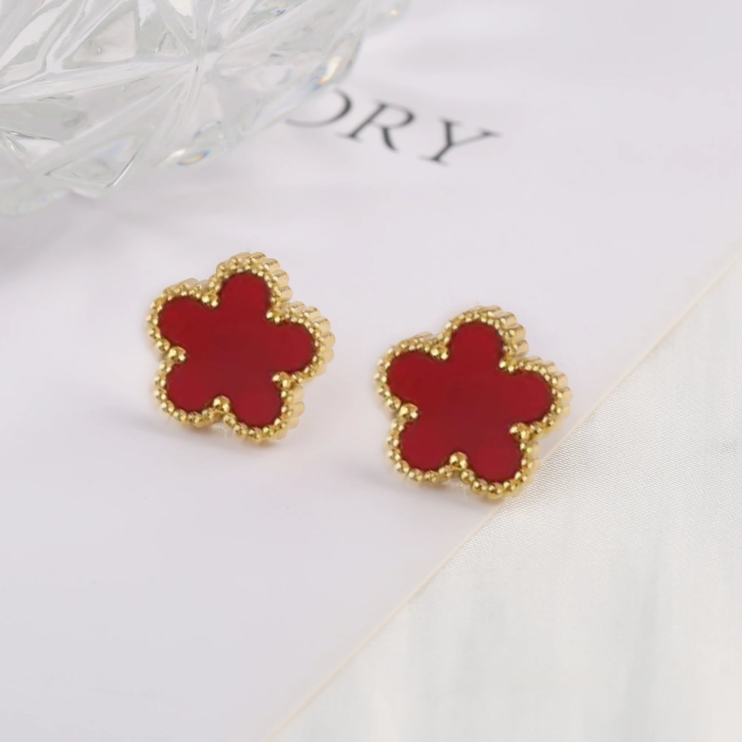 Trending Shell Flower Stainless Steel Five Leaf Flower Stud Earrings for Women Clover Ear Piercing Fashion Jewelry Party Gifts