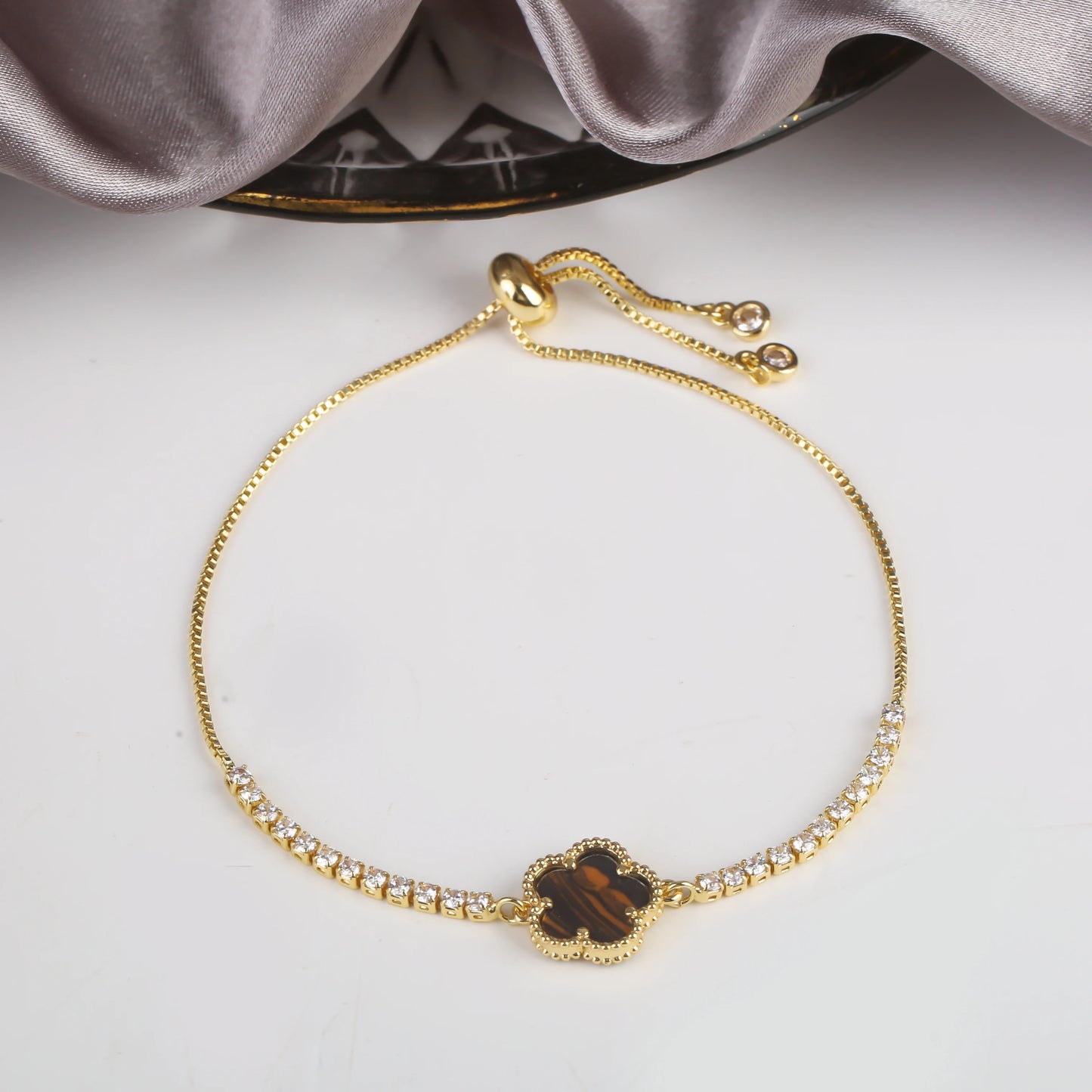INS Hot Selling Lucky simple Five Leaves Flower Bracelet Shiny Zircon Adjustable Bracelet Classic for Women Party Jewelry Gift