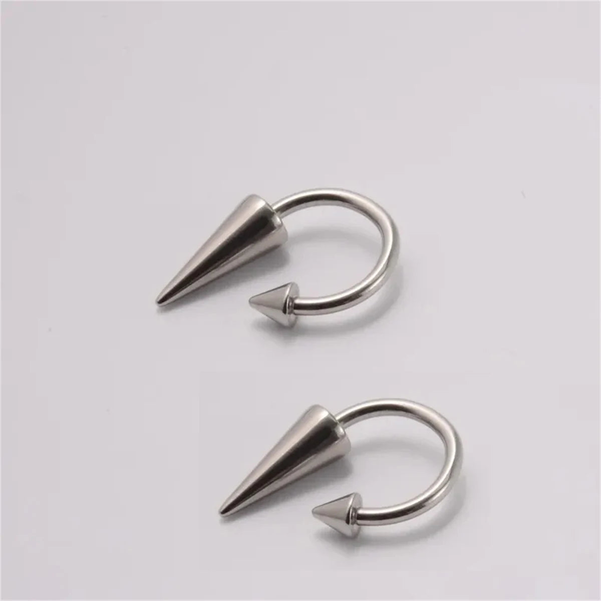2Pcs 16G Simple Stainless Steel Piercing Lip Ring,Fashion Lip Studs Gothic Piercing Lip Nose Ring Labret Body Piercing Jewelry
