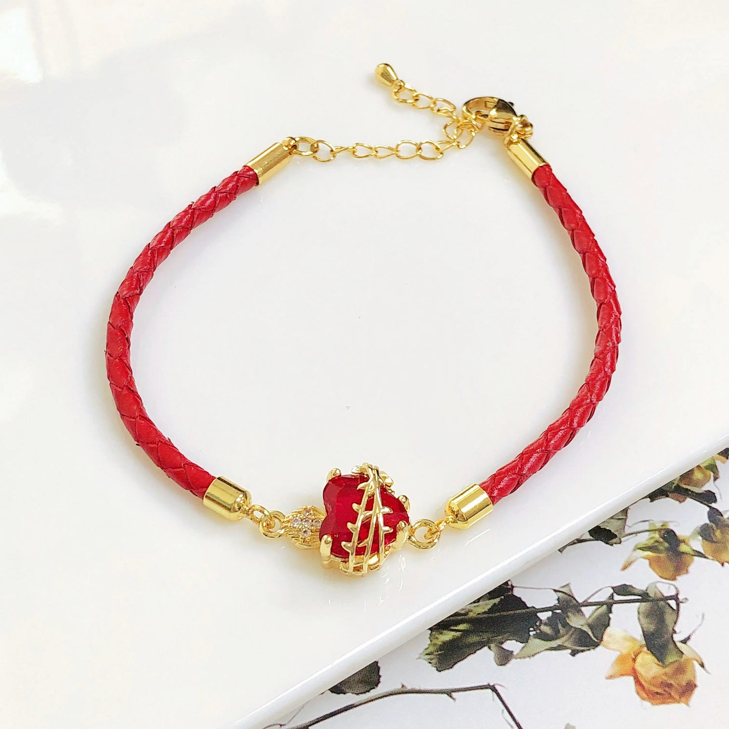 New Arrival Red Heart-Shaped Crystal Gold-Plated Flower Leaf Leather Bracelet Luxury For Women Girls Travel Vacation Jewelry